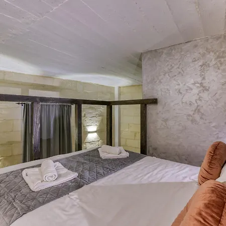 Dc Lux In Charming Bormla By 360 Estates Appartement Cospicua
